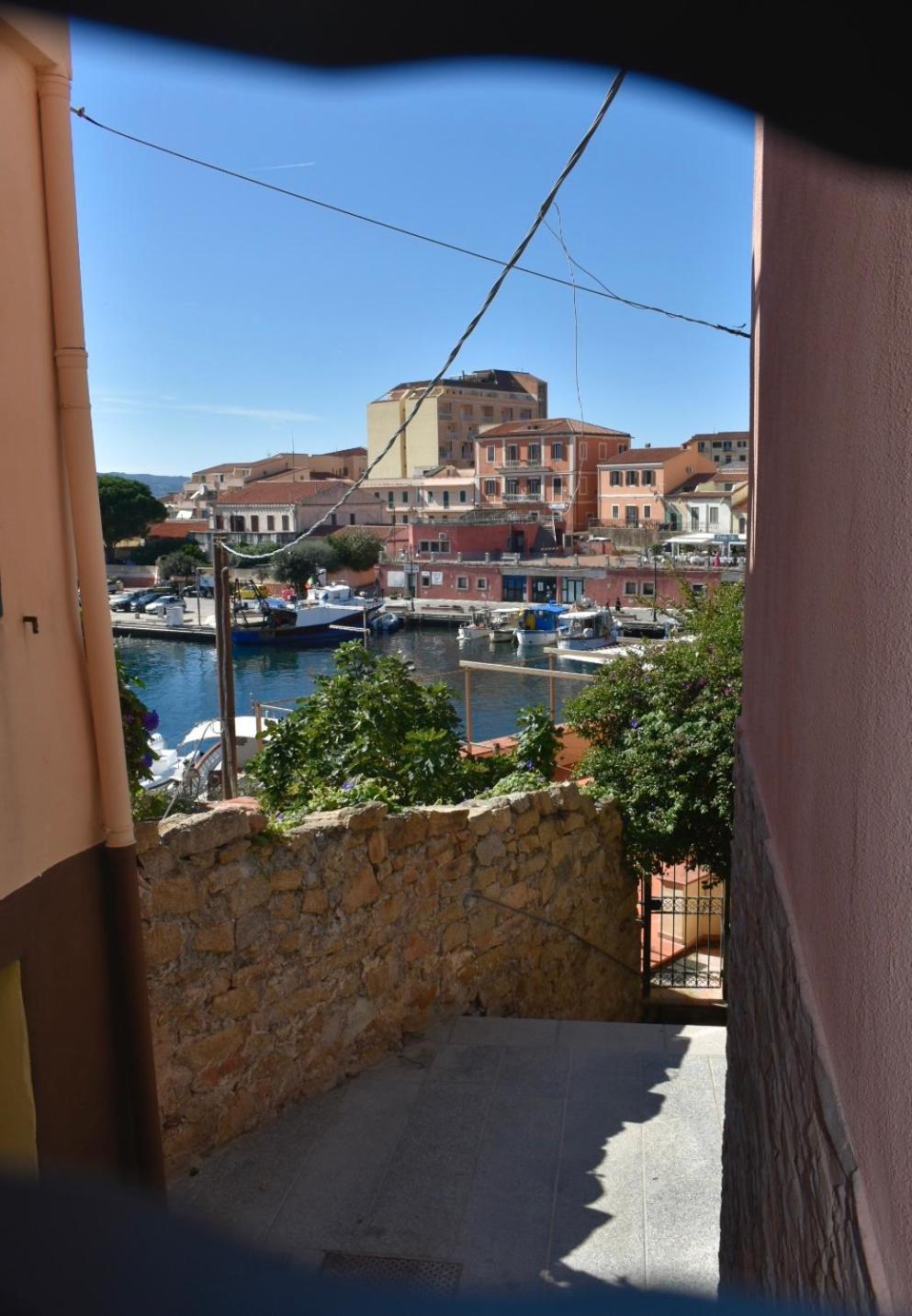 Maison Madeleine Λα Μανταλένα Εξωτερικό φωτογραφία